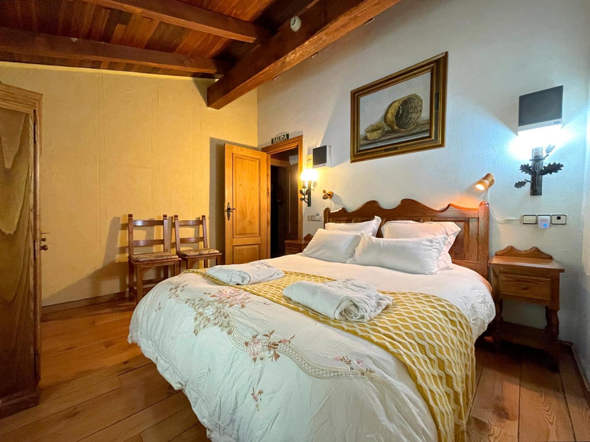 Hotel Peruskenea Jaunsaras Екстериор снимка
