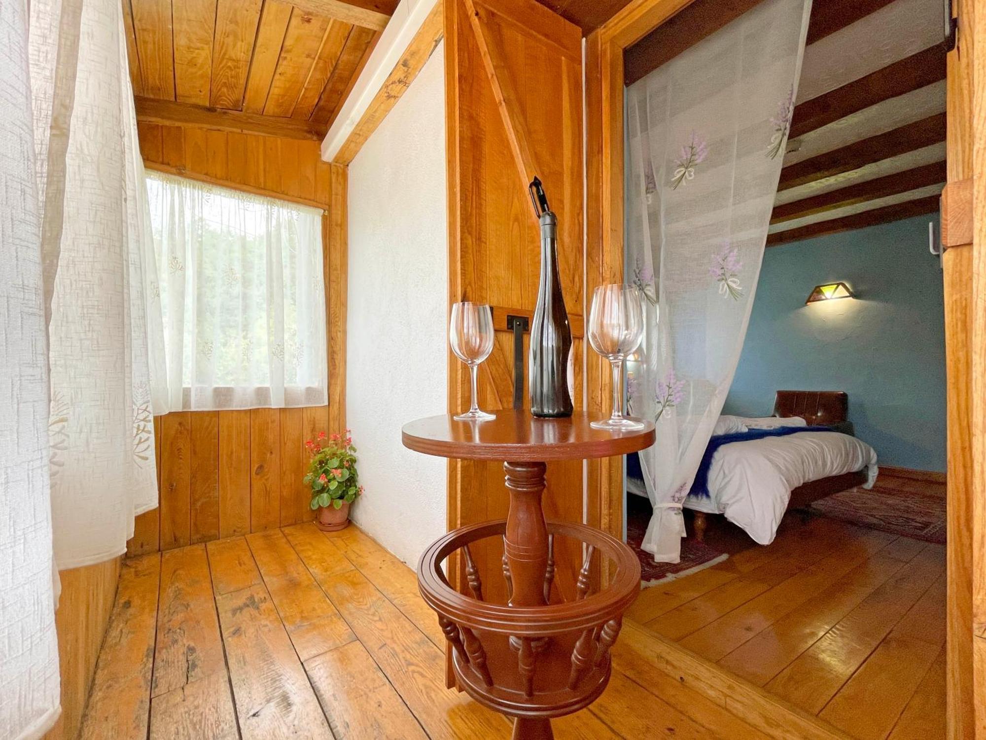 Hotel Peruskenea Jaunsaras Екстериор снимка
